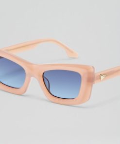 Riverroad.shop5d9f0dd336 4