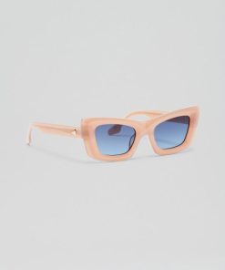 Riverroad.shop5d9f0dd336 5