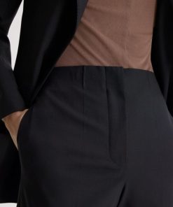 Riverroad.shop65223e1f63 4